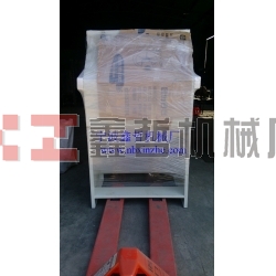 鋁壓鑄噴砂機(jī)，五金汽配噴砂機(jī)，亞克力噴砂機(jī)